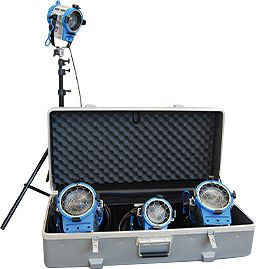 ARRI ARRI 300/650 Fresnel Combo Lighting Kit mit Rollen und Schuko